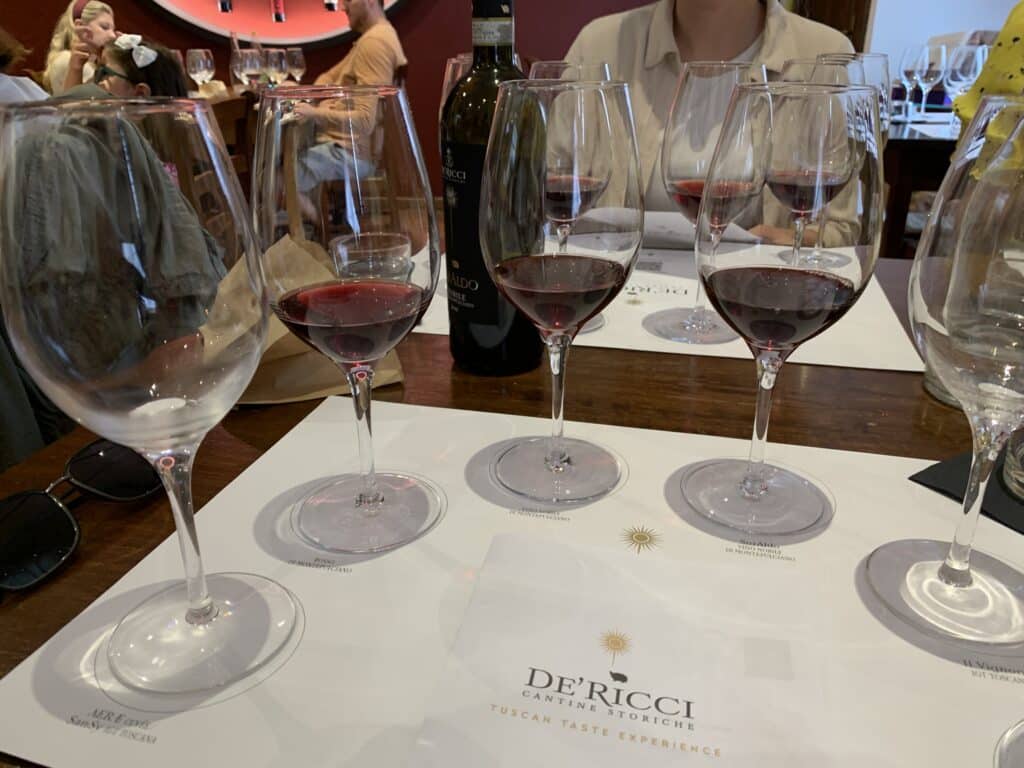 Tasting set in De'Ricci.