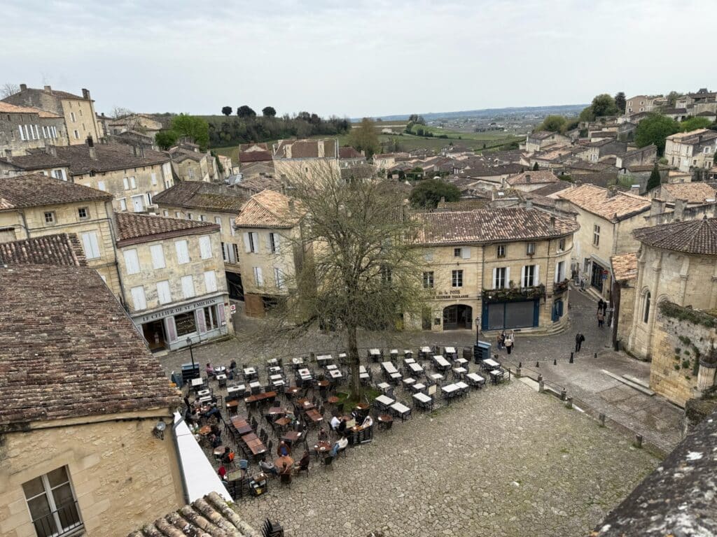 View of Saint-Emillon square.